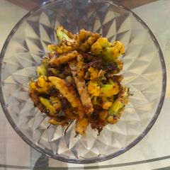 A picture of Aloo gobhi.