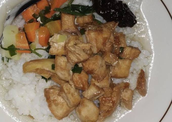 Nasi Ayam Bakmoy