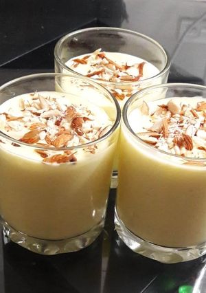 A picture of Mango Lassi.