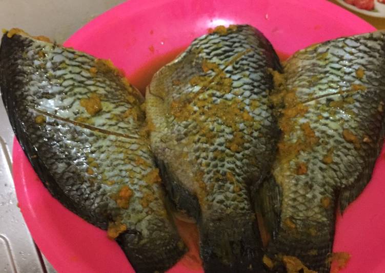 Resep Bumbu kuning ikan goreng Anti Gagal
