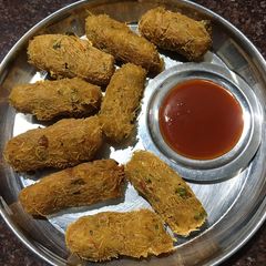 A picture of Potato nuggets.