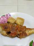 Ikan goreng penyet