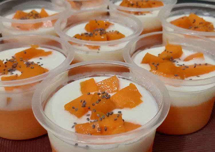 Puding Mangga saus Vanila