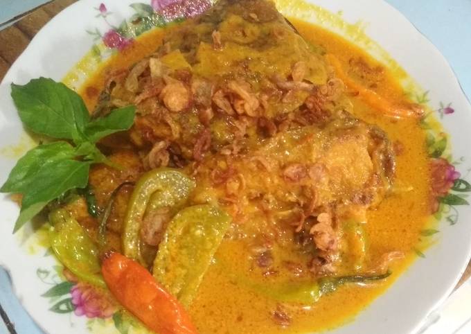 Bagaimana Menyiapkan Gurame Kuah Kuning yang Enak Banget