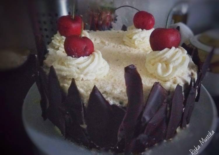 Simple Way to Make Super Quick Homemade Black Forest Cake