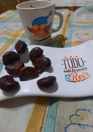 Una foto de Mandarinas con chocolate
