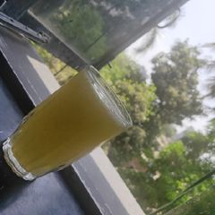 A picture of Imli gud ka sharbat.