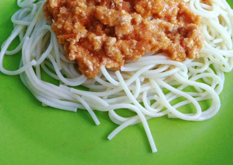 Langkah Mudah untuk Membuat Spaghetti Bolognaise Ayam simpel Anti Gagal