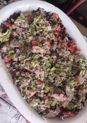 Una foto de Ensalada de lentejas y portobellos con aderezo de huevo y mostaza
