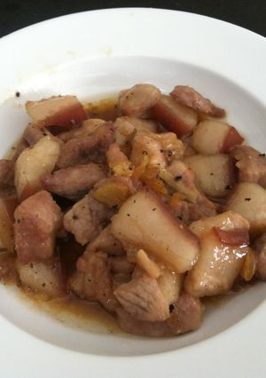 Hình của món Thịt kho.
