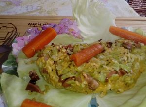 Una foto de TORTILLA de Repollo (col) y Panceta