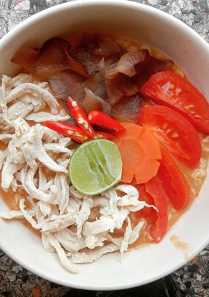 รูปของ โจ๊กข้าวโอ๊ตต้มยำไก่ฉีก (คลีน)