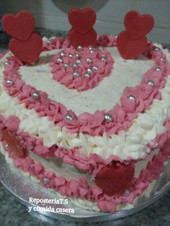 Una foto de Tarta corazón San Valentín