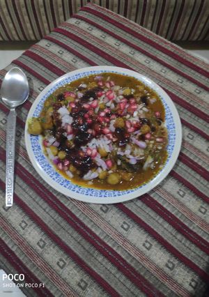 A picture of Chole tikki.