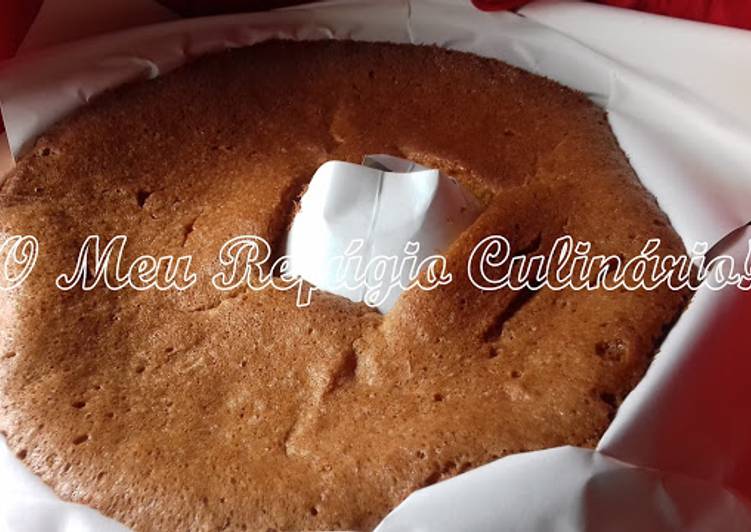 Pão-de-Ló Caseiro com Forma de Barro