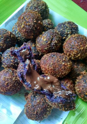 Foto resep Bola-bola ubi ungu isi coklat