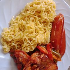 A picture of Chicken wings n Noodles #cooksnap.