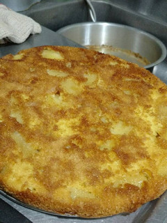 Una foto de Torta invertida de manzana