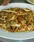 Pechugas de pollo a la plancha con mantequilla a la hierba