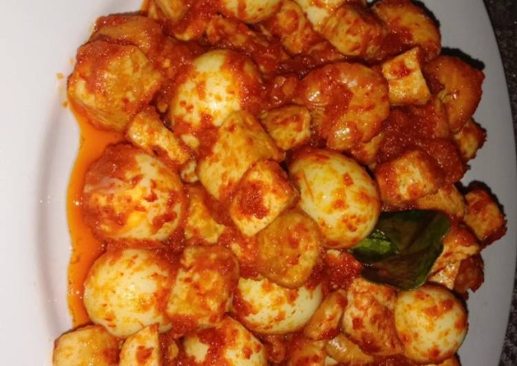 Telur puyuh, Udang, &amp; Tahu Balado