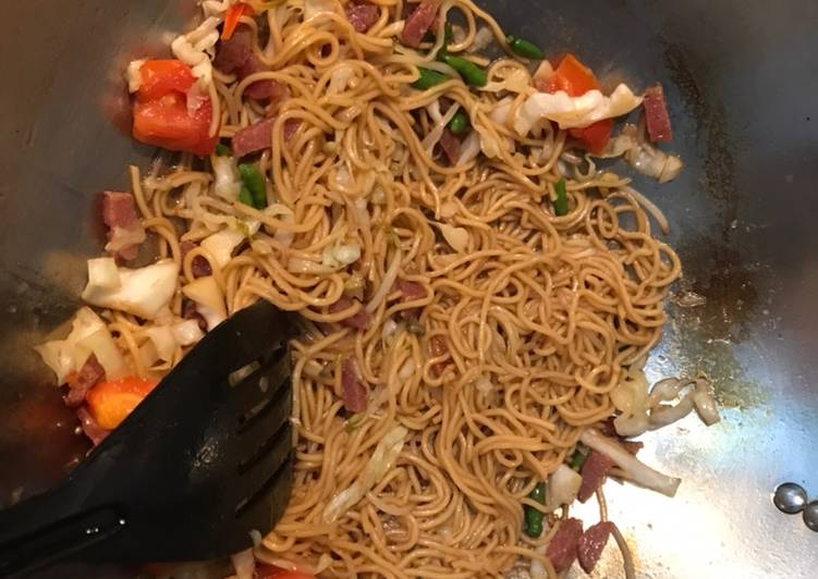 Langkah Mudah untuk Membuat Resep Mie goreng mamak ala chef Panda#non halal yang Enak