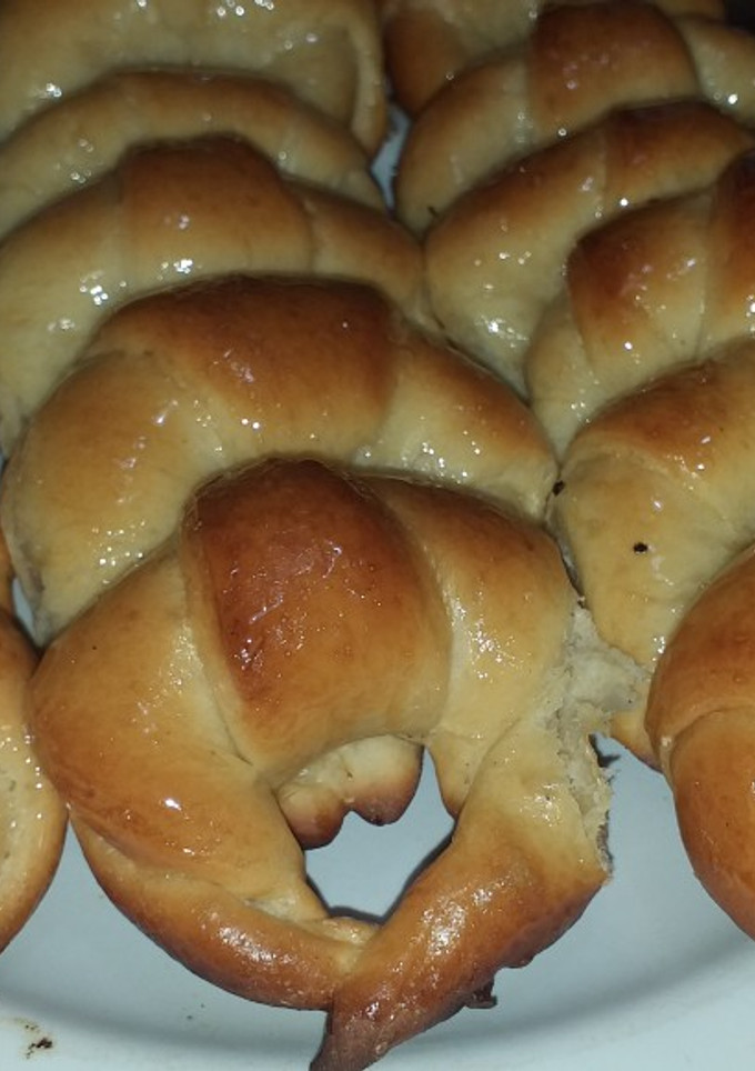 Una foto de Medialunas Económicas, sin manteca, sin hojaldre🥐