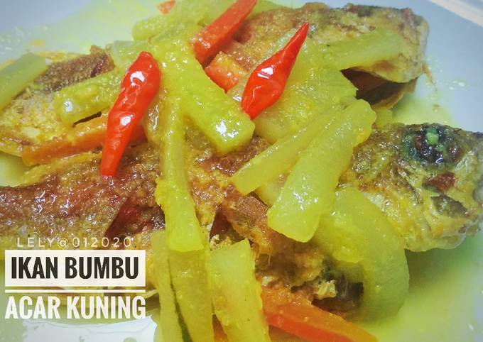 Ikan bumbu acar kuning