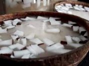 Una foto de agar agar con leche de coco