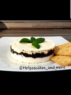 Frischkäse mit Tapenade (schwarze Oliven) Rezepthauptbild
