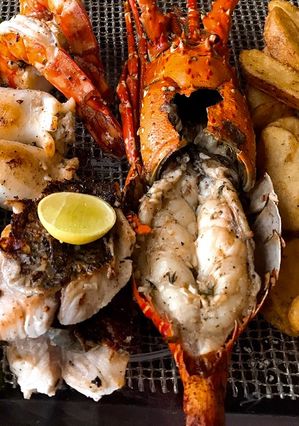 Hình của món Hải Sản Nướng - Grilled SeaFood Plate 🦞 🐠 🦑 🦐.