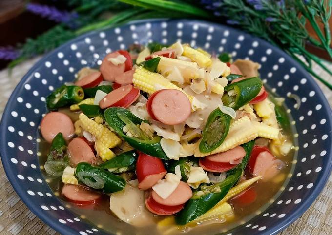 Cara membuat Baby Corn cah Sosis Cabe Ijo Cara membuat Baby Corn cah Sosis Cabe Ijo