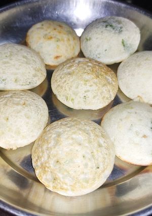 રવા ના અપ્પમ(rava appam in Gujarati) રેસીપી મુખ્ય ફોટો