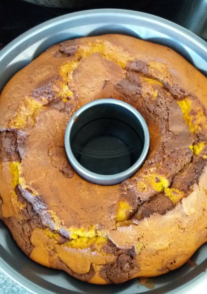 Una foto de Corona bicolor de Calabaza y Praliné de trufa🎃🍫