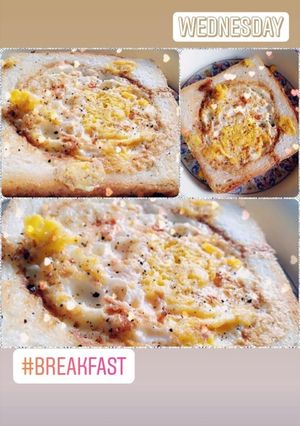 A picture of Egg In bread.