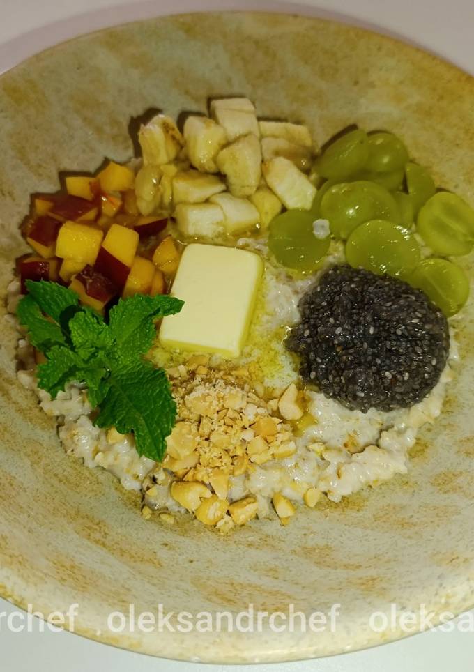 Вівсяна каша💪 з фруктами/Oatmeal with fruit