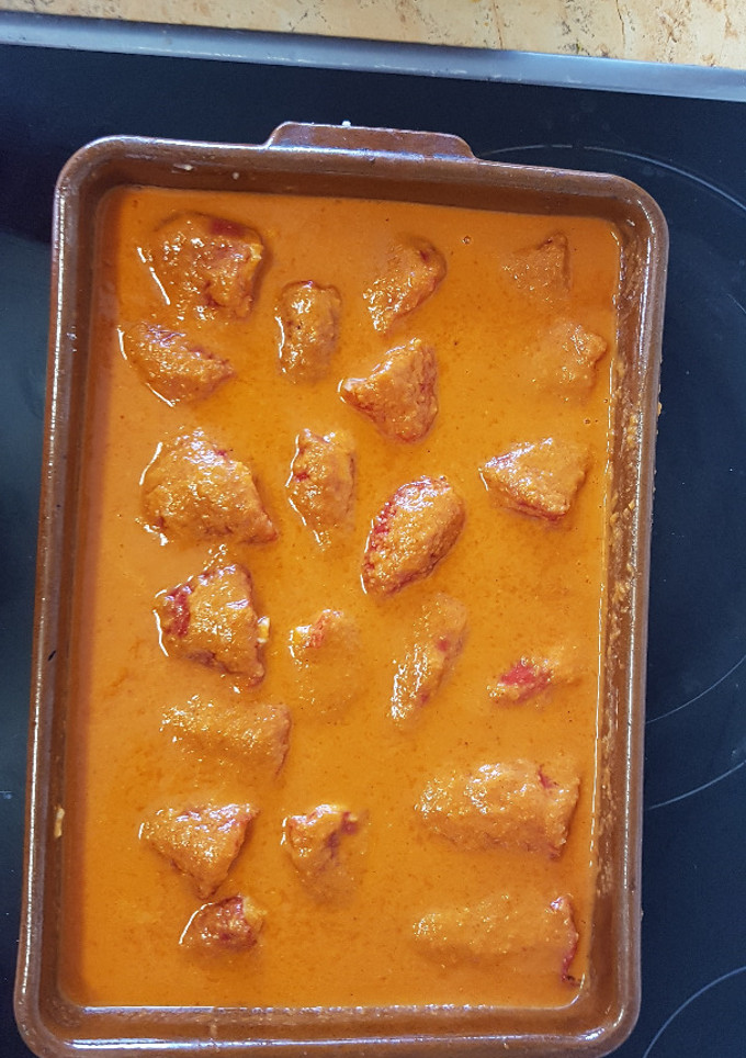 Una foto de Pimientos rellenos de rape y gambas