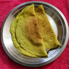 A picture of ஆந்திரா பெசரட்டு (Andhra pesarettu recipe in tamil).