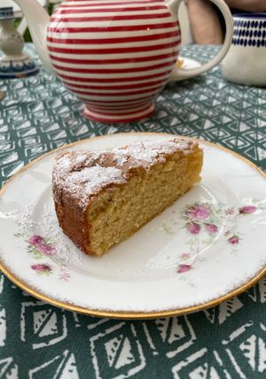 A picture of Almond cake GF DF.