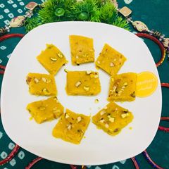 Moongdal burfi A picture of Moongdal burfi.