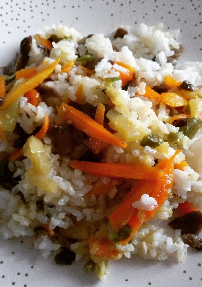 Una foto de Arroz con verduras y setas