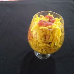 A picture of Noodles.