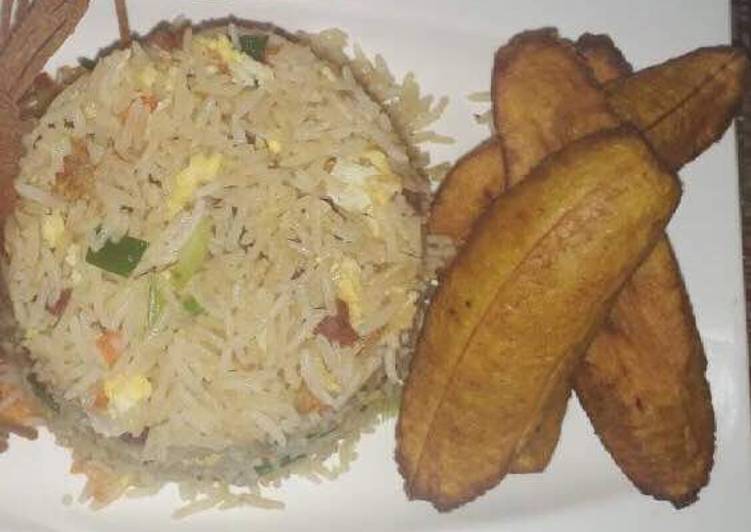 Easiest Way to Serve Delicious Fried rice and dodo