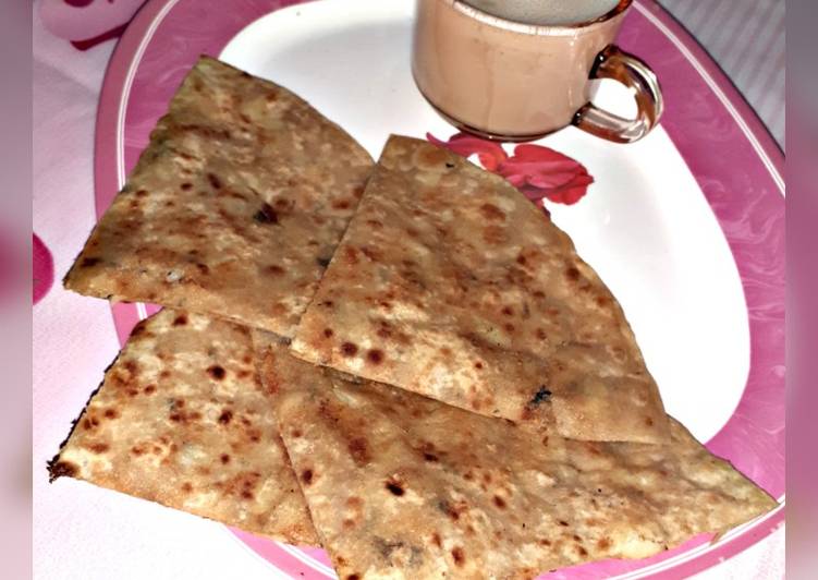 Easiest Way to Prepare Any-night-of-the-week Aaloo Paratha with doodh patti