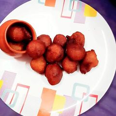 Makke ke Gulgule A picture of Makke ke Gulgule.