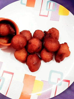 A picture of Makke ke Gulgule.