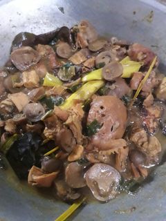 Foto resep Semur ayam jamur merang (pendamping mie ayam)