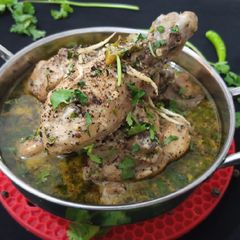A picture of Dahi(Yoghurt)Kali Mirch Chicken.