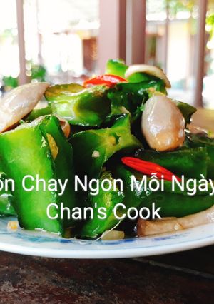 Hình của món Đậu rồng xào nấm chay.