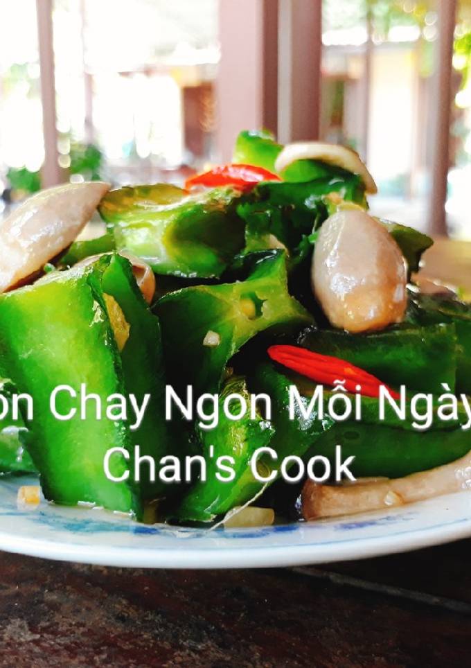 Hình của món Đậu rồng xào nấm chay.