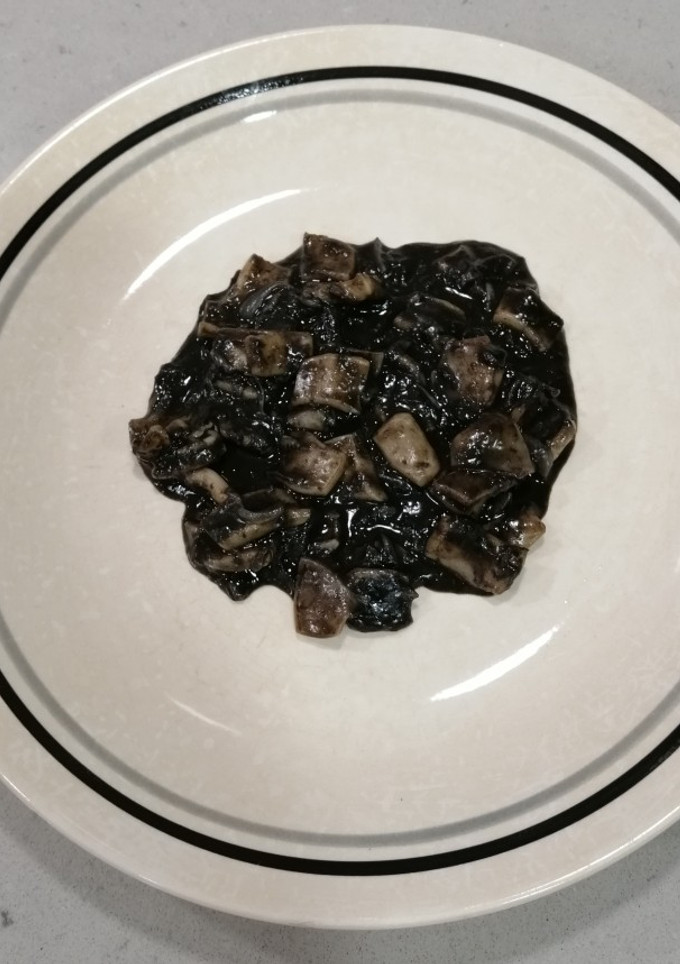 Una foto de Calamares en tinta
